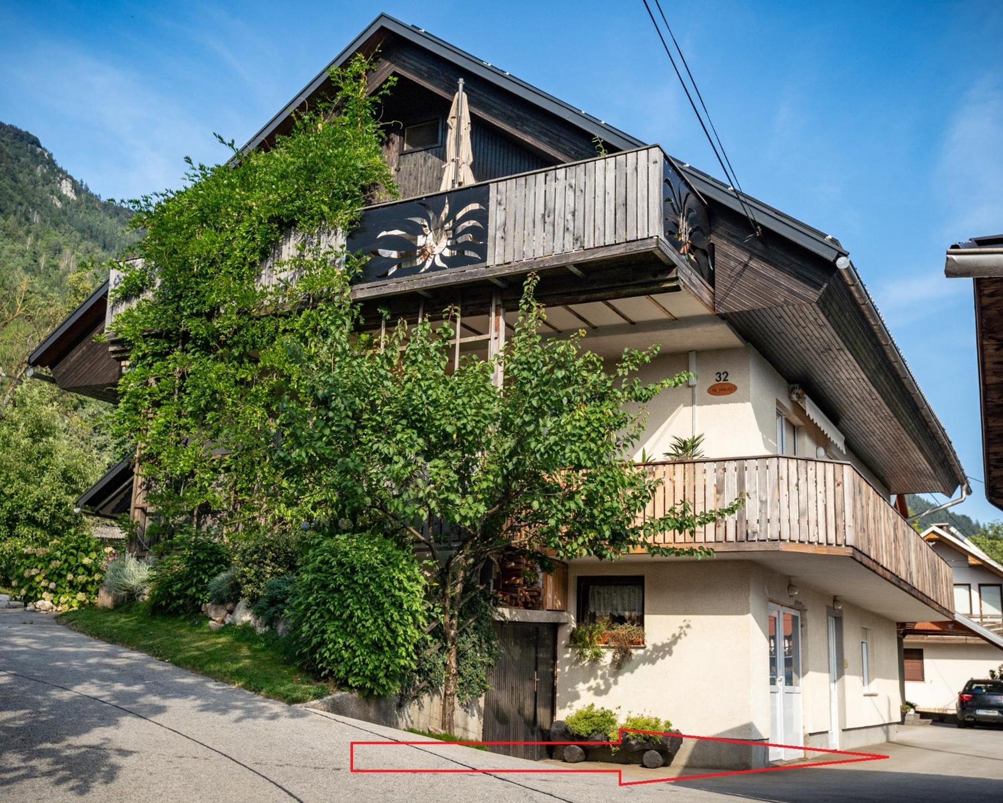 Апартаменты Hidden Corner Жировница Экстерьер фото